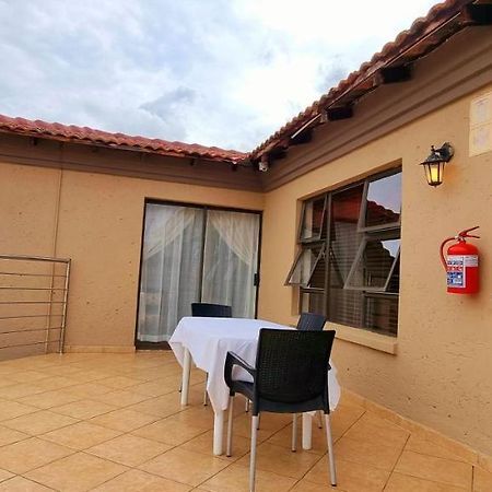 Asda Guesthouse Mogwase Exterior photo