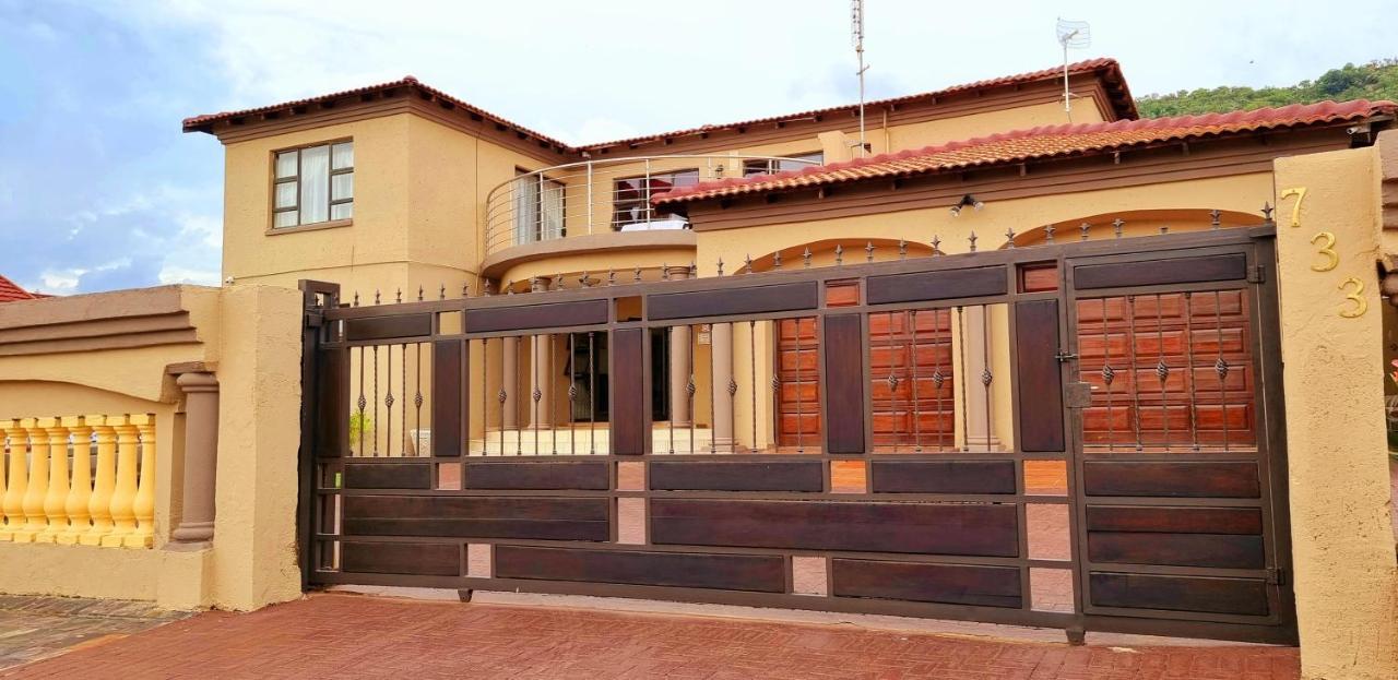 Asda Guesthouse Mogwase Exterior photo
